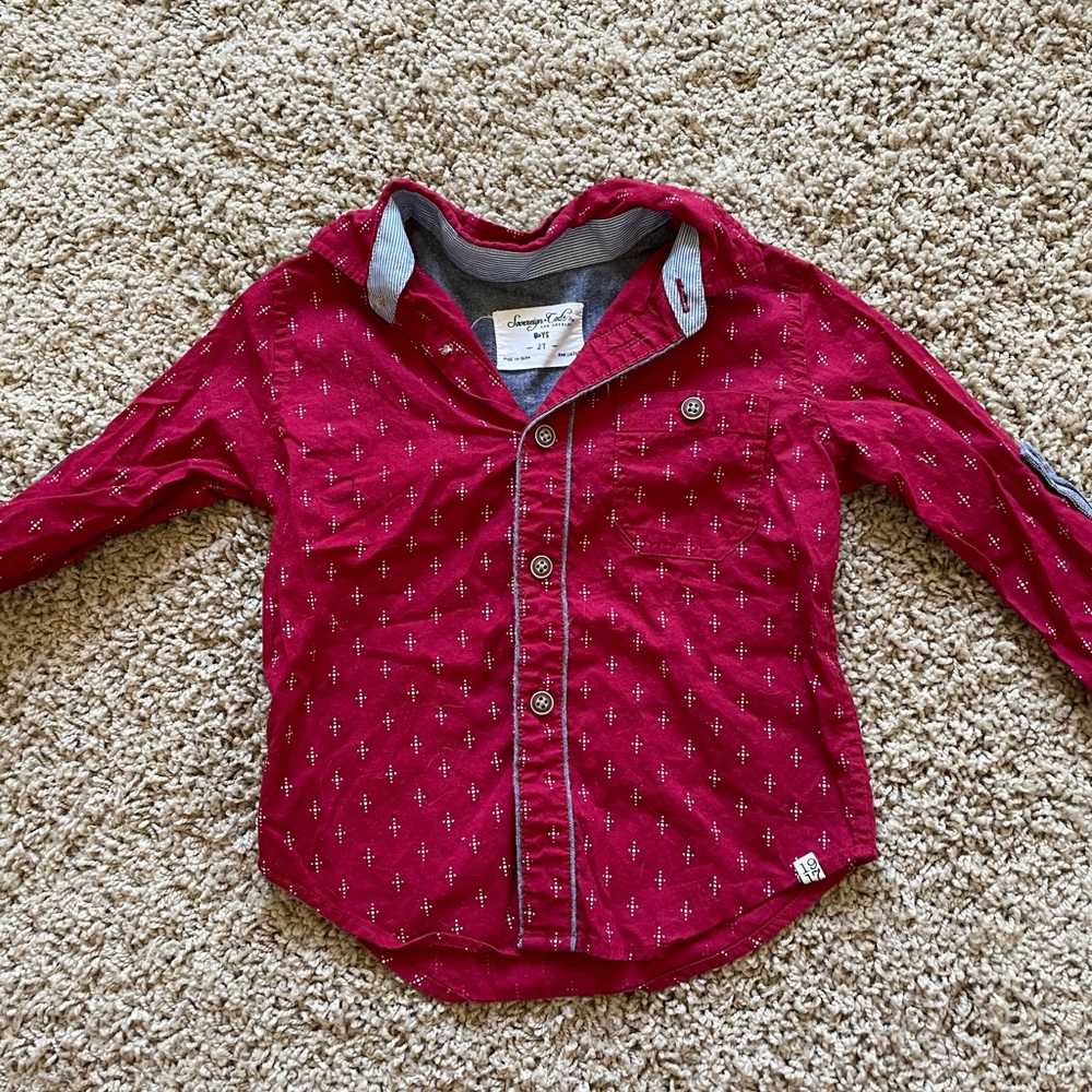 Sovereign Code red long-sleeve button down with printed pattern